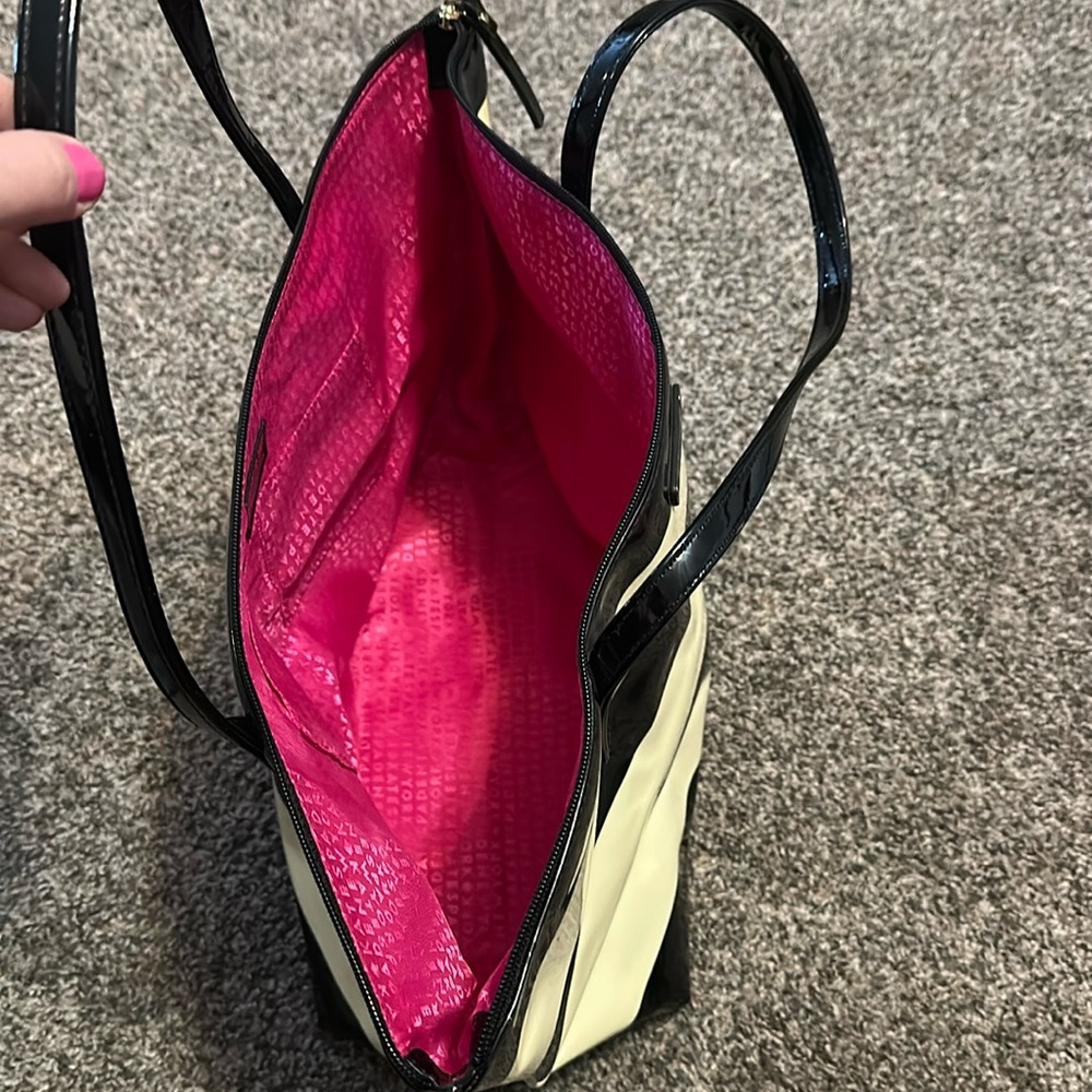 KATE SPADE SOPHIA, Cream to pale yellow & black patent tote bag - Picture 5 of 10